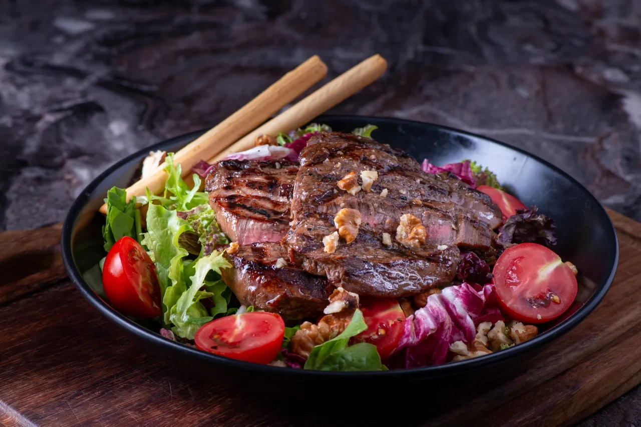 Izgara Bonfile Salata